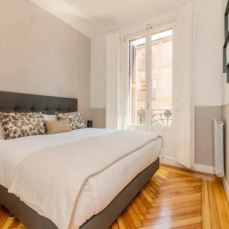Madrid 1915 Private Suites-3